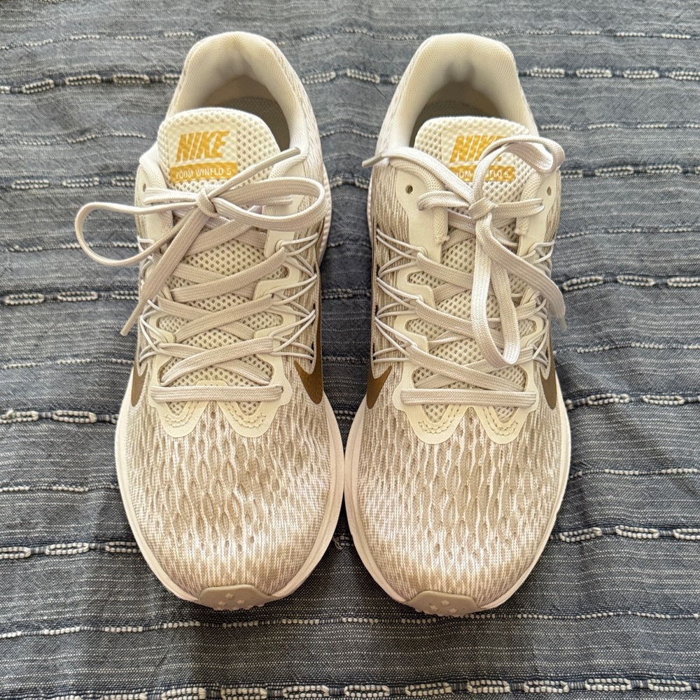 Nike Women's Cream and Gold Athletic Shoes